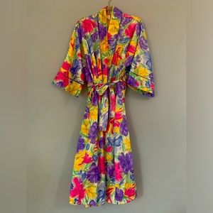 Romantic Moments Robe Bright Floral One Size Vintage Like New Long Ties …